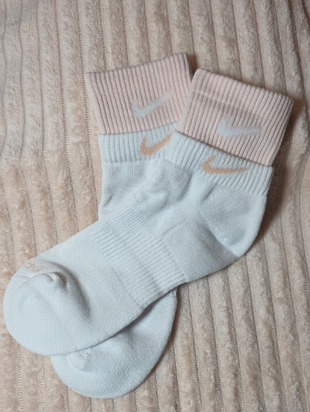 Nike White Crew Socks with Light Pink Cuffs and Logos
